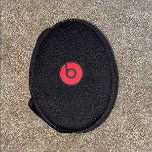 Beats Solo HD by dr. dre